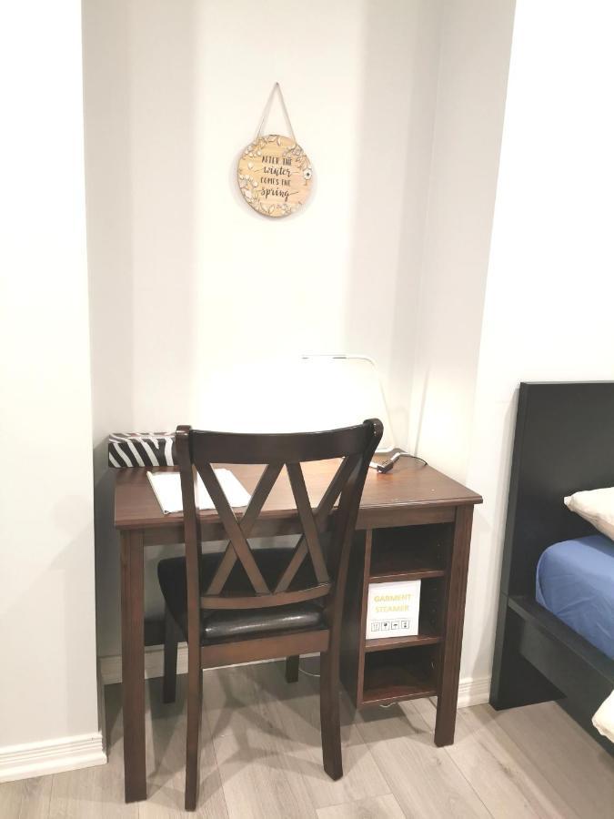 מיסיסאוגה Perfect Location Comfort Private House Lower Level 2 Bedroom Unit מראה חיצוני תמונה