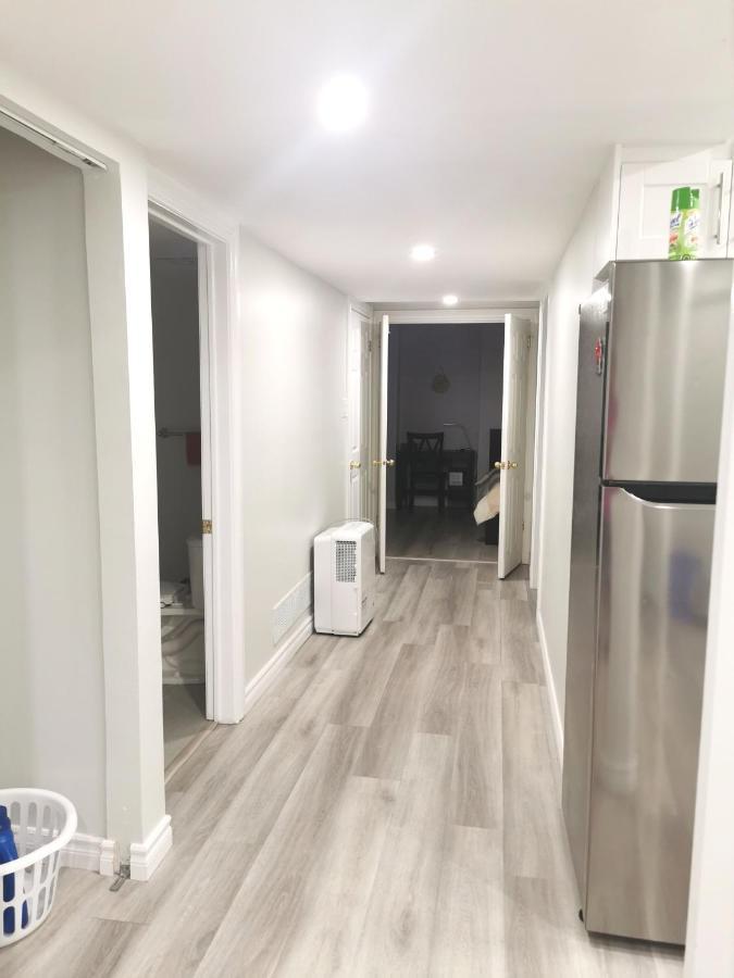 מיסיסאוגה Perfect Location Comfort Private House Lower Level 2 Bedroom Unit מראה חיצוני תמונה