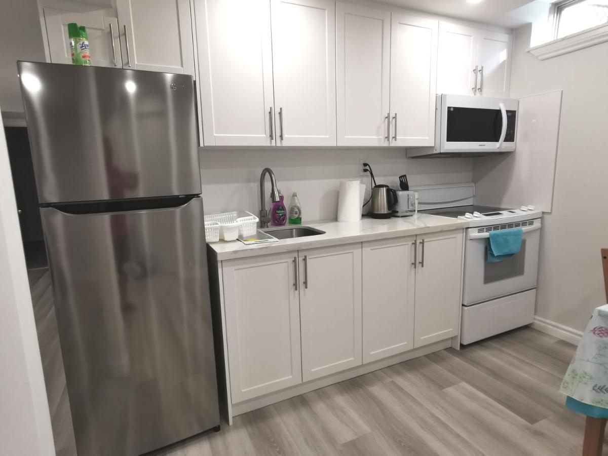 מיסיסאוגה Perfect Location Comfort Private House Lower Level 2 Bedroom Unit מראה חיצוני תמונה