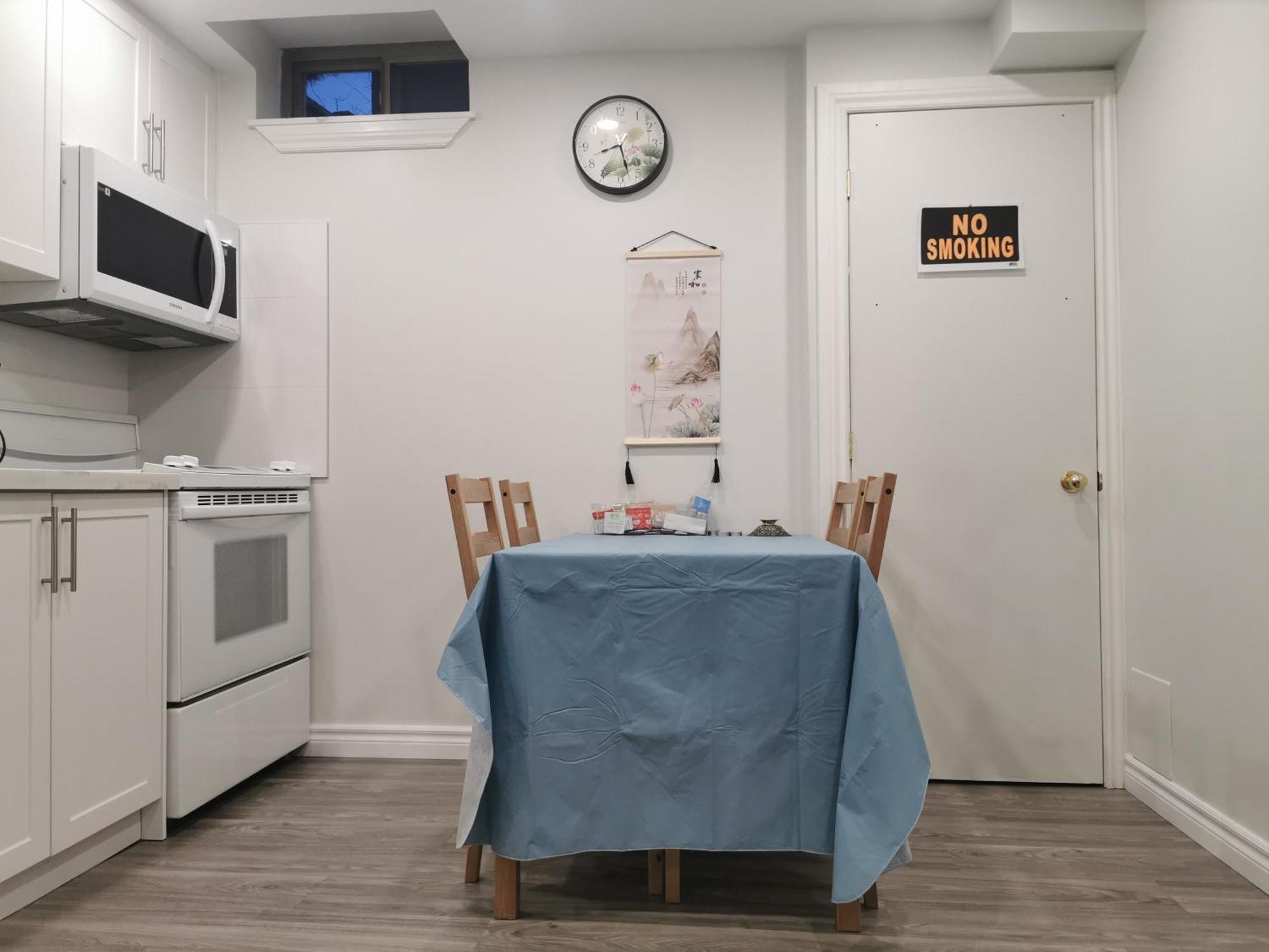 מיסיסאוגה Perfect Location Comfort Private House Lower Level 2 Bedroom Unit מראה חיצוני תמונה